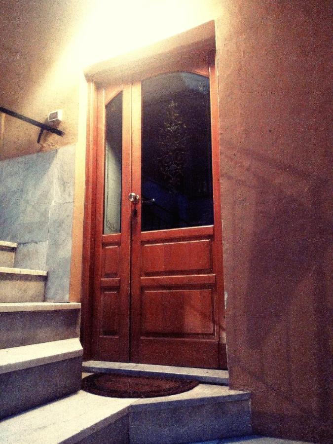 Bed & Breakfast A Capua Adiacente Al Duomo - Il Vicolo Екстериор снимка