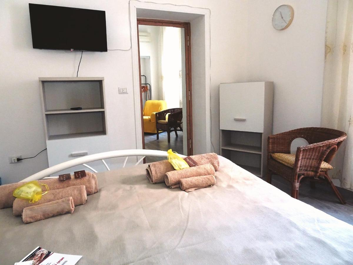 Bed & Breakfast A Capua Adiacente Al Duomo - Il Vicolo Екстериор снимка