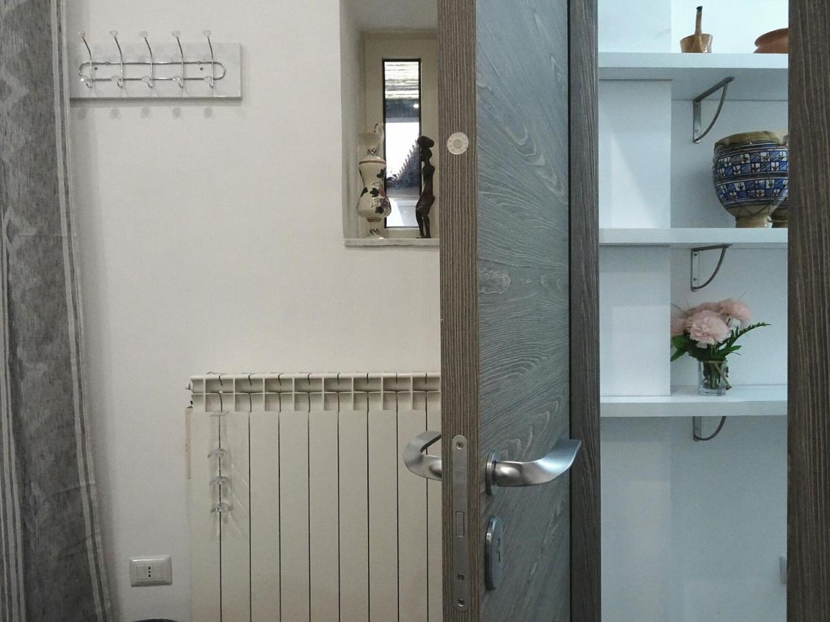 Bed & Breakfast A Capua Adiacente Al Duomo - Il Vicolo Екстериор снимка